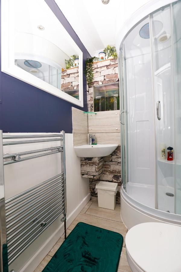 Harmony Haven - Ocean Drive Suite نوتينغهام المظهر الخارجي الصورة